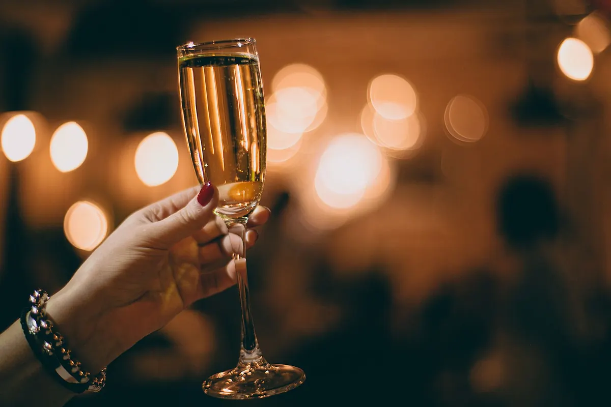 English Sparkling Wine Under £30: 10 Bottles Worth Cellaring